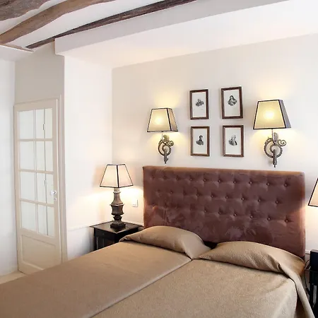Hotel Saint-louis En L'isle - Notre-dame