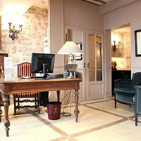 Hotel Saint-louis En L'isle - Notre-dame 3*