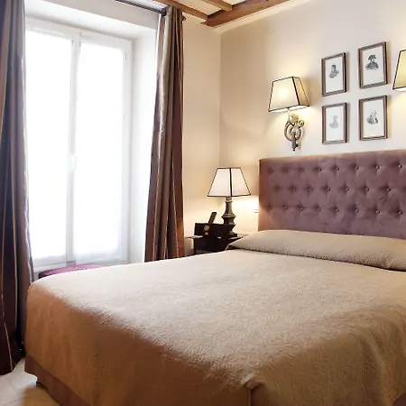 Hotel Saint-louis En L'isle - Notre-dame 3*