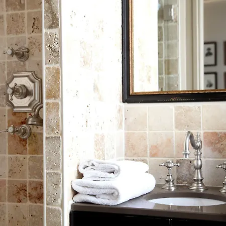 Hotel Saint-louis En L'isle - Notre-dame 3*