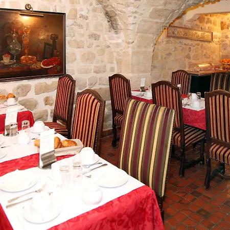 Saint-louis En L'isle - Notre-dame Hotel París