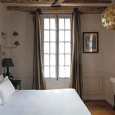 Saint-louis En L'isle - Notre-dame מלון 3*