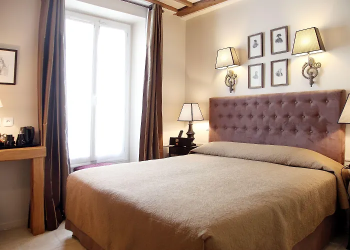 Hotel Saint-louis En L'isle - Notre-dame 3*