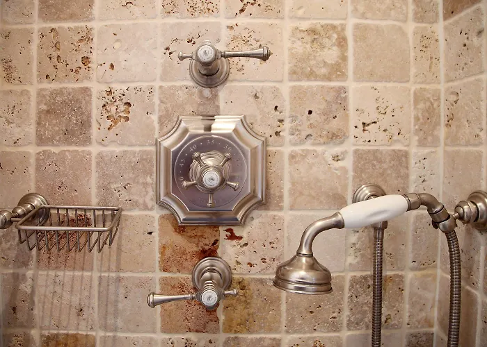 Hotel Saint-louis En L'isle - Notre-dame 3*