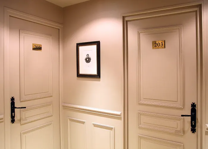 Hotel Saint-louis En L'isle - Notre-dame 3*